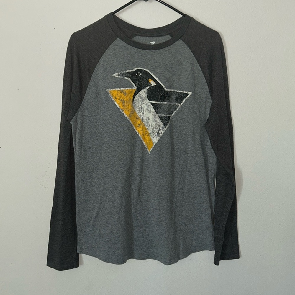 Men Vintage 90’s American Needles Pittsburg Penguins NHL T-shirt Size M
